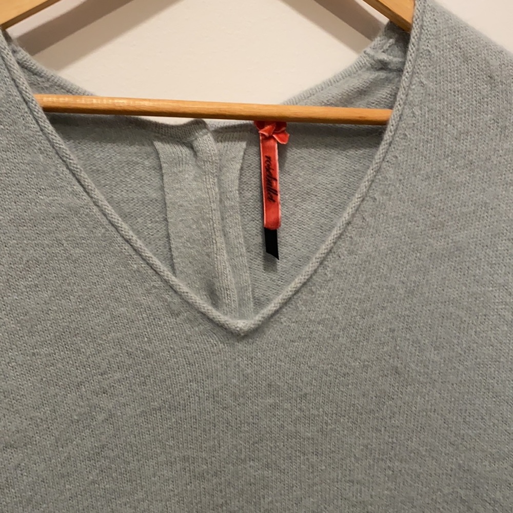 Sweater - Picture 2 of 4